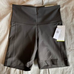 Old Navy High-Waisted PowerSoft Side-Pocket Biker Shorts (6-inch inseam), nwt